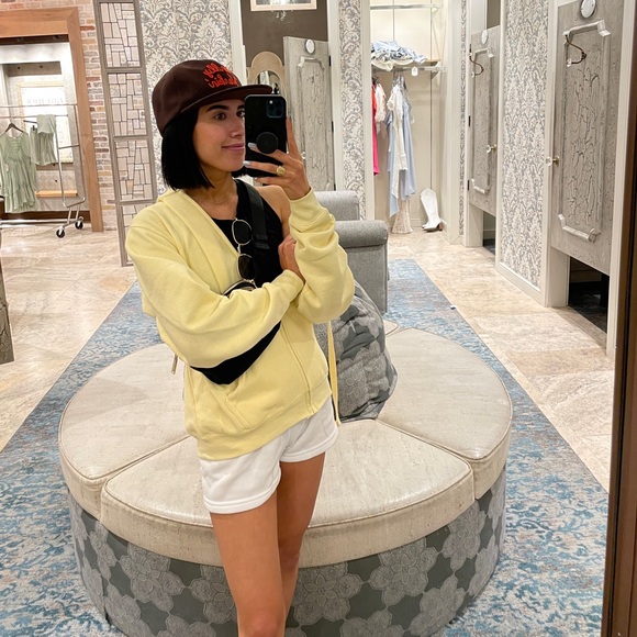 Hi! I’m Nat! - Picture 1 of 6